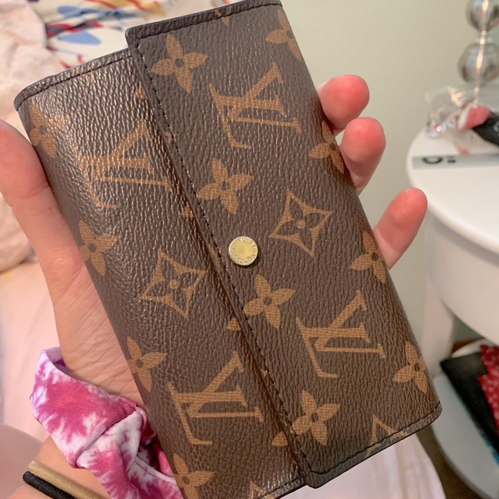 LV wallet